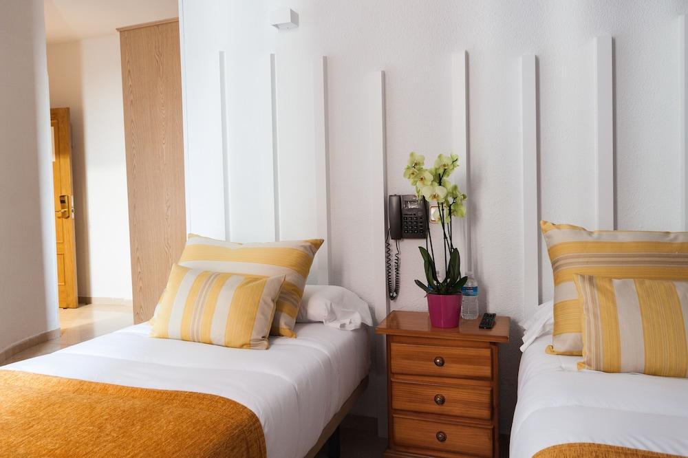 Josefina Hostal Madrid